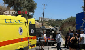 Ηράκλειο: Αυτοκίνητο αναποδογύρισε έξω από το ΙΤΕ – Στο νοσοκομείο δύο άτομα (φωτογραφίες)