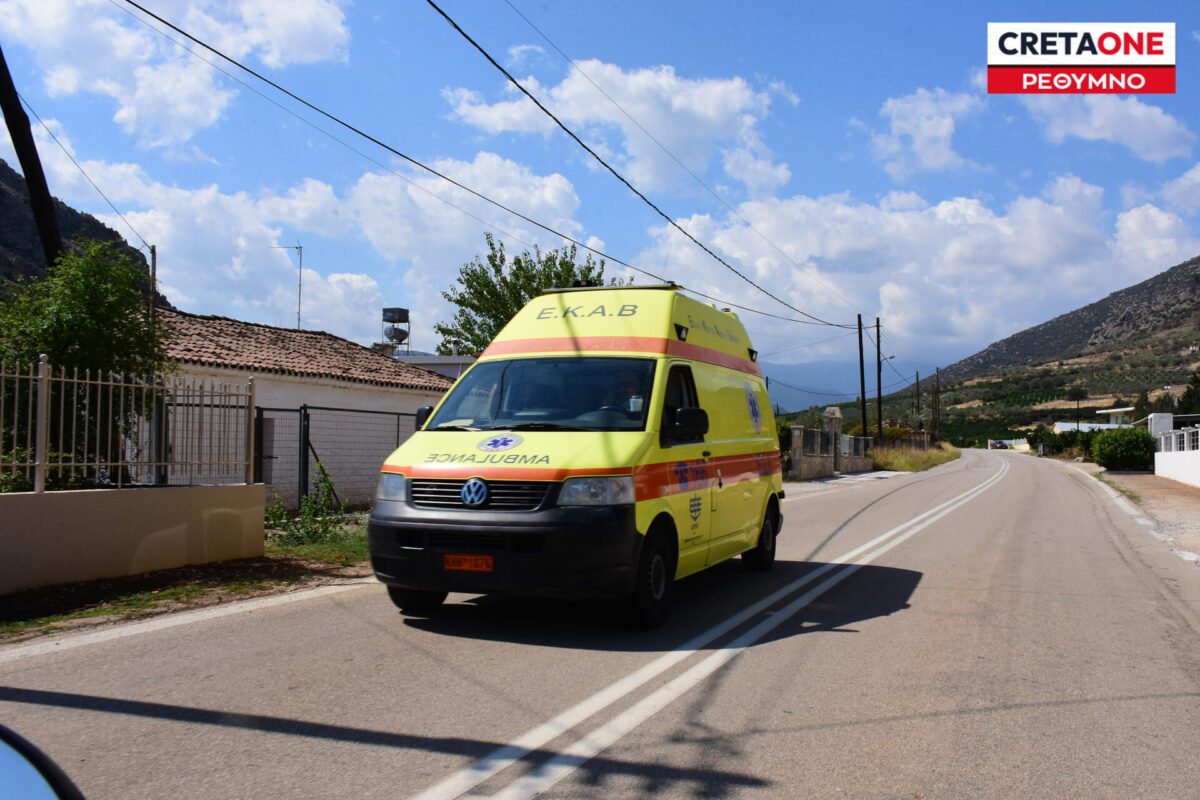 Κατέρρευσε ενώ απολάμβανε τις διακοπές του στην Κρήτη – Νεκρός 56χρονος τουρίστας