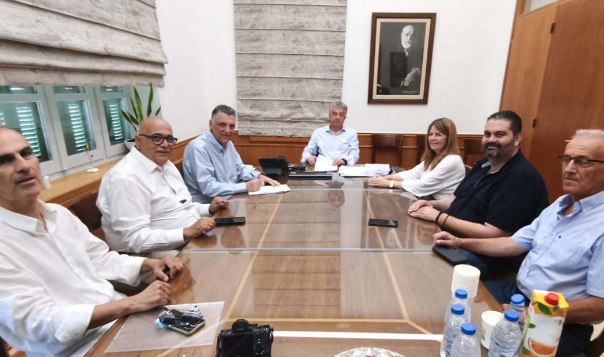Πρωτόκολλο συνεργασίας Περιφέρεια Κρήτης – ΕΦΕΤ: Η δημόσια υγεία και τα συμφέροντα των καταναλωτών στο προσκήνιο