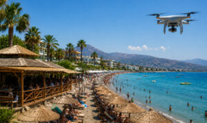 Κρήτη: Ξεκινά μπαράζ ελέγχων σε beach bars, ξενοδοχεία και εστίαση – AI και drones στη «μάχη» κατά της φοροδιαφυγής