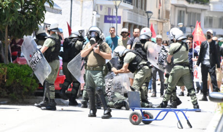 Επεισόδια στο Άργος στην πορεία για τον θάνατο του 20χρονου