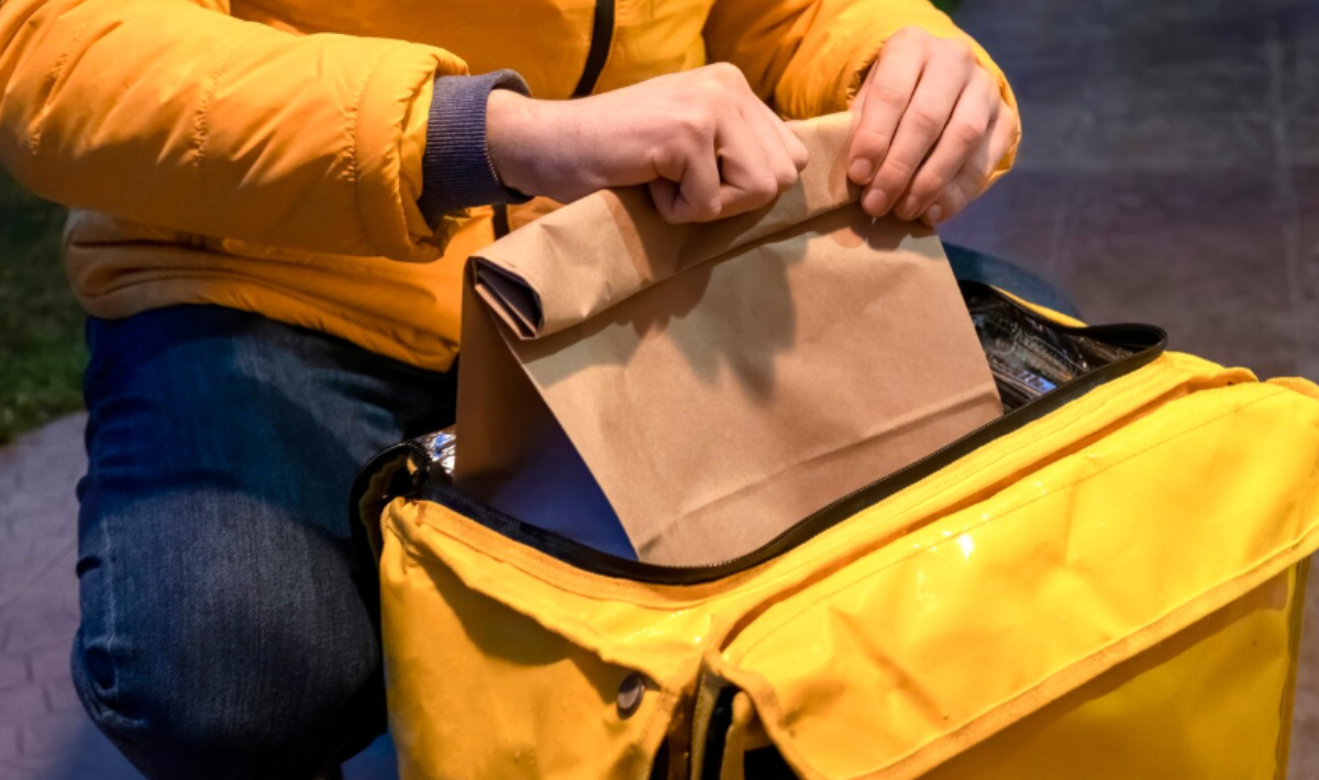 Κανονικά σε λειτουργία το delivery την Κυριακή του τελικού του Μουντιάλ – Αμφισβητείται η συμμετοχή στη στάση εργασίας