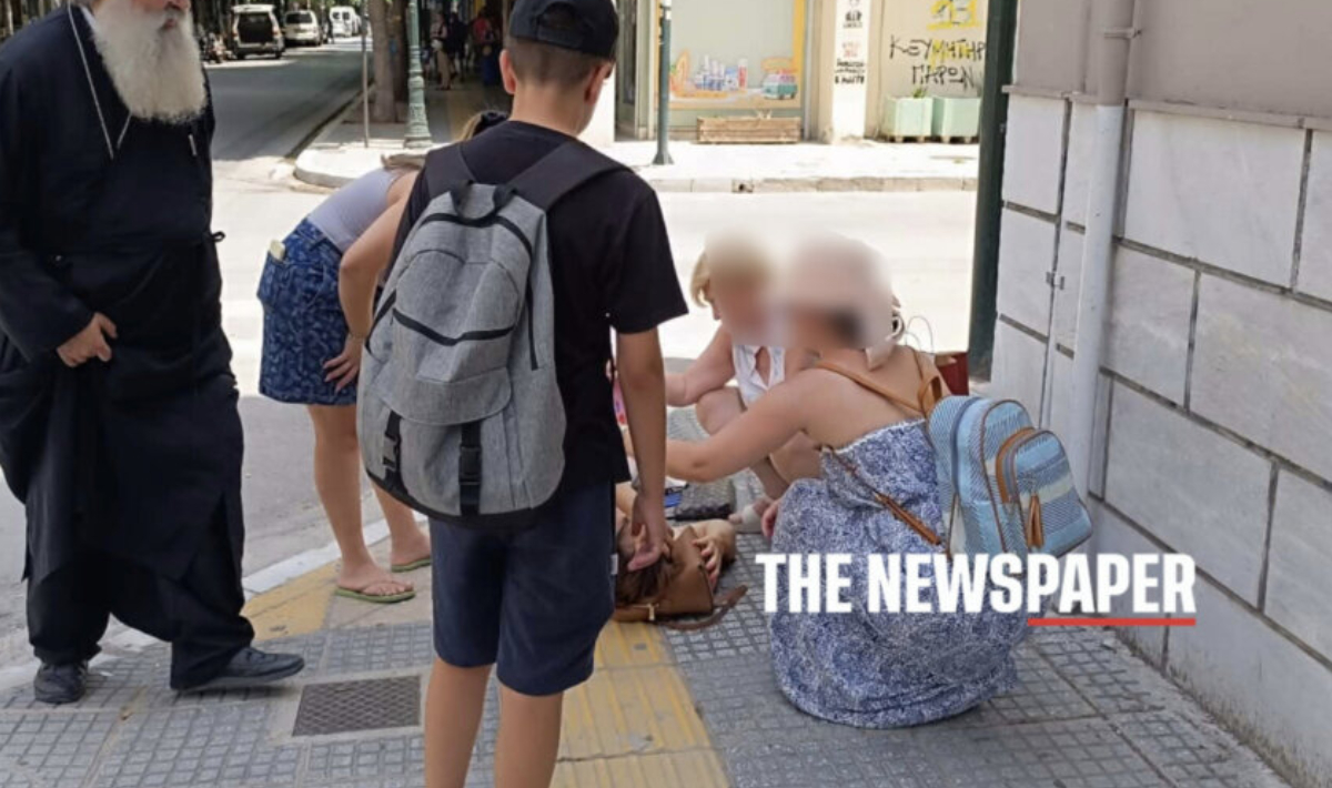Βόλος: Γυναίκα κατέρρευσε στη μέση του δρόμου – Άμεση κινητοποίηση του ΕΚΑΒ (φωτογραφίες)