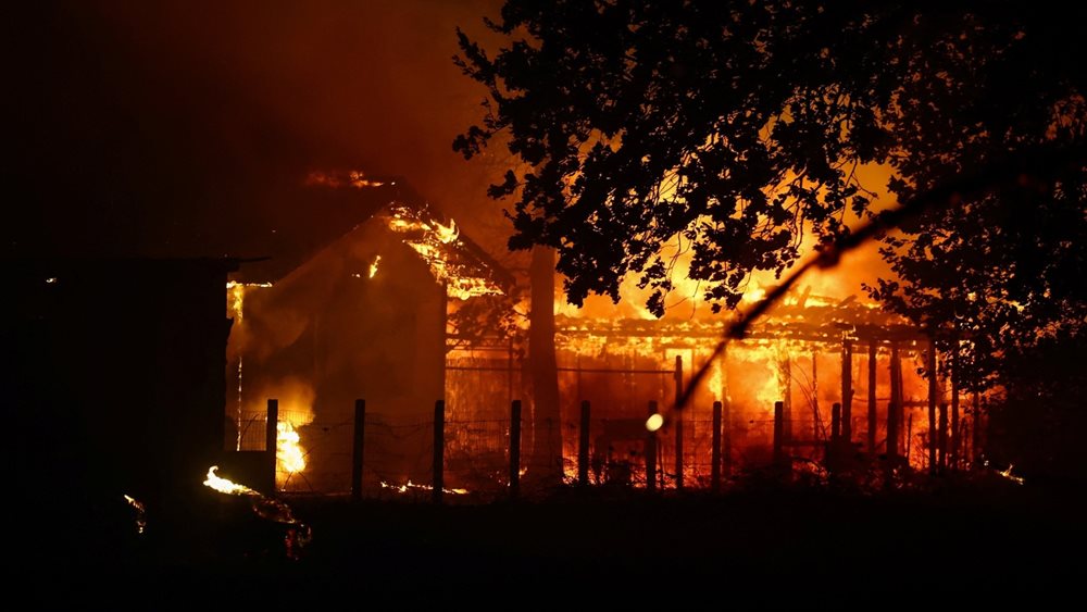 Πύρινος εφιάλτης στη Γαλλία: Η μεγάλη φωτιά έφτασε μέχρι το Μπορντό