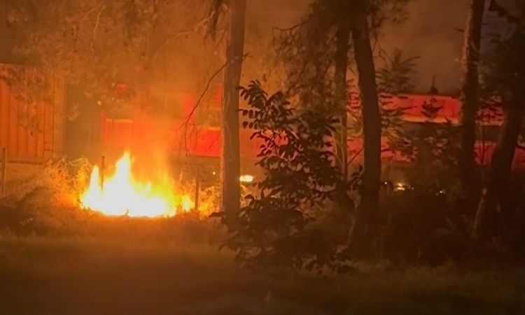 Ημαθία: Φωτιά σε εμπορική αμαξοστοιχία μετά το Πλατύ – Άμεση επέμβαση της Πυροσβεστικής (βίντεο)