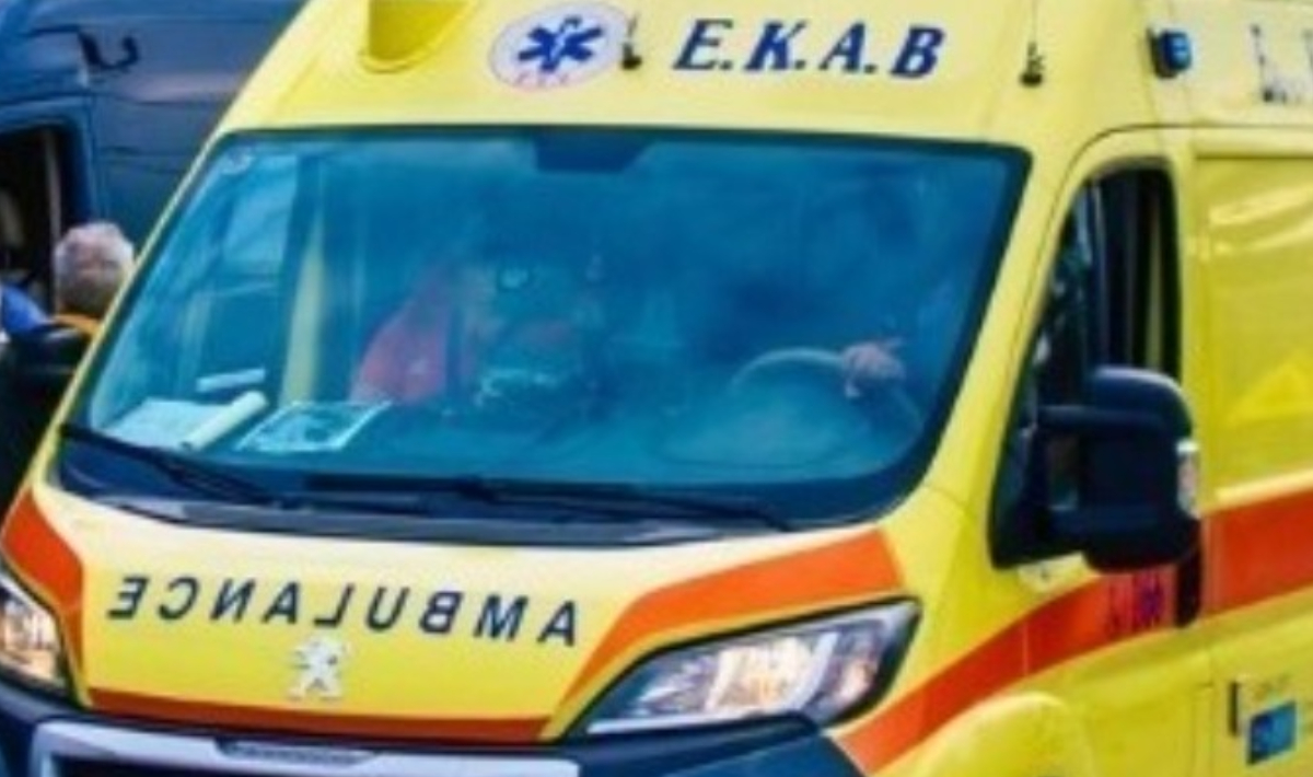 Τροχαίο ατύχημα στη Λαμία: Συγκρούστηκε αυτοκίνητο με μηχανάκι