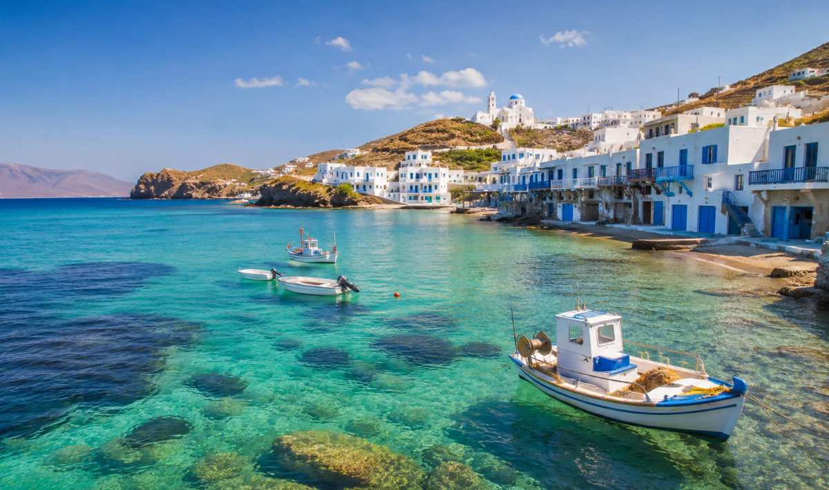 Τα ελληνικά νησιά που παραμένουν οικονομικά ακόμη και στην καρδιά του καλοκαιριού
