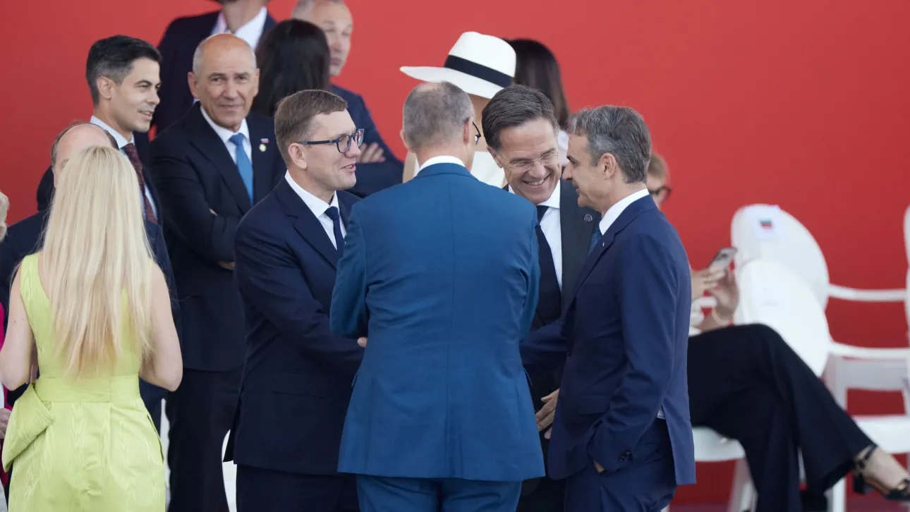 Στο Παρίσι ο Μητσοτάκης για την Ημέρα της Βαστίλης – Με ελληνική συμμετοχή η στρατιωτική παρέλαση