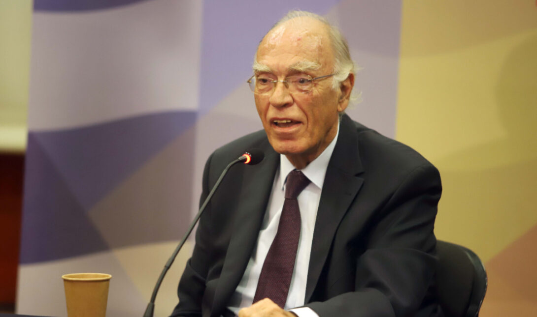 Βασίλης Λεβέντης
