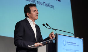 Στο Ηράκλειο ο Μιχάλης Χρυσοχοΐδης για τη μεγάλη εκδήλωση κατά της ενδοοικογενειακής βίας