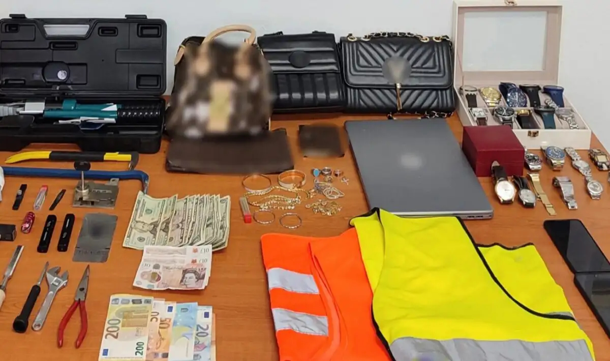 Συμμορία είχε «ρημάξει» σπίτια στην Αττική – Παρίσταναν τους τεχνικούς για να μπαίνουν ανενόχλητοι