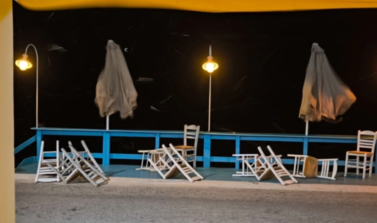 Προβλήματα στην Κέρκυρα μετά από μπουρίνι – Διακοπές ρεύματος, φωτιές και πτώσεις δέντρων