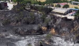 Θεσσαλονίκη: Drone αποτυπώνει την καταστροφή στις καμένες περιοχές σε Ωραιόκαστρο και Φιλοθέη
