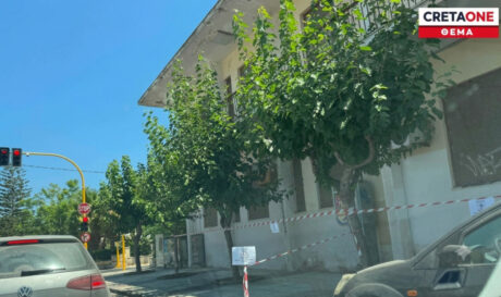 κατεδαφίζεται εν μέσω αντιδράσεων το πρώην ΙΚΑ στα Χανιά