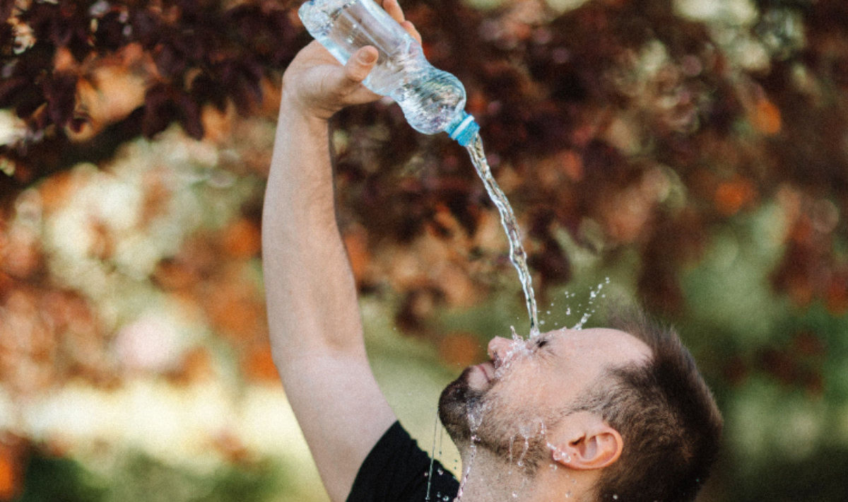 ΝΕΡΟ ΜΠΟΥΚΑΛΙ
