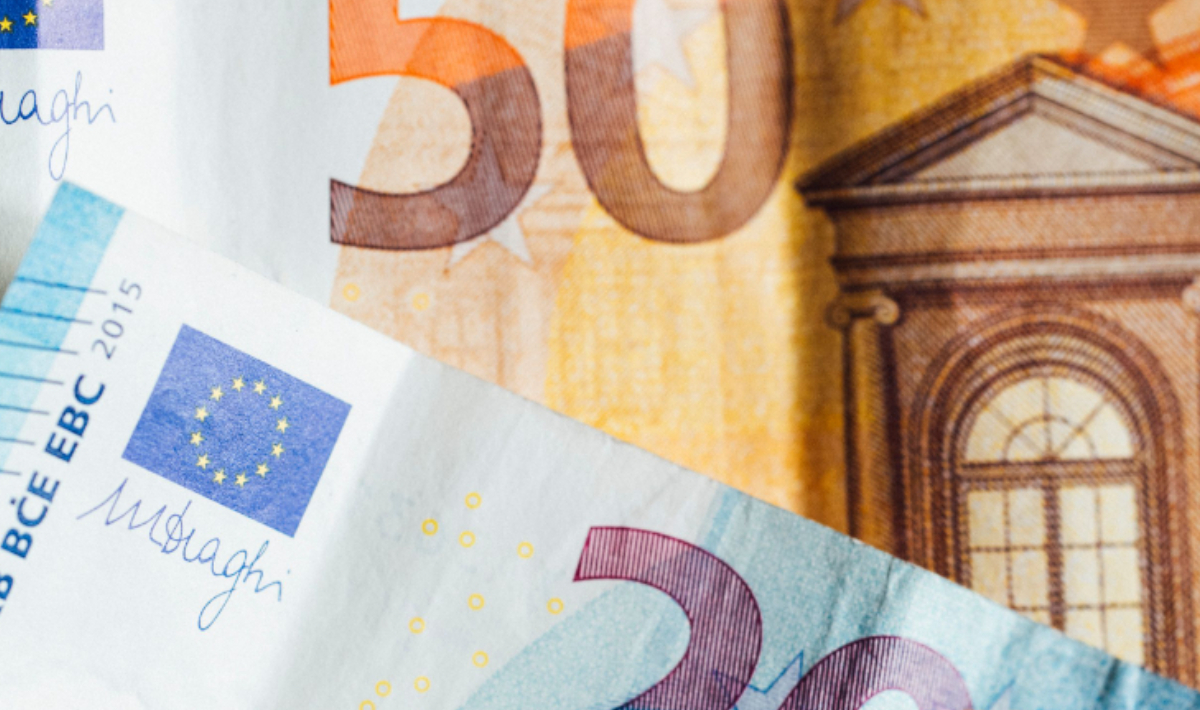 Μπαράζ πληρωμών από e-ΕΦΚΑ και ΔΥΠΑ έως τις 24 Ιουλίου – Ποιοι πάνε «ταμείο» σήμερα