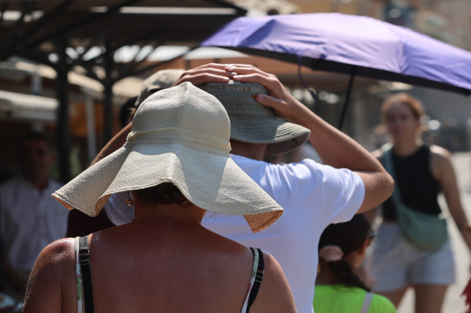 ΖΕΣΤΗ ΚΑΙΡΟΣ ΚΑΥΣΩΝΑΣ