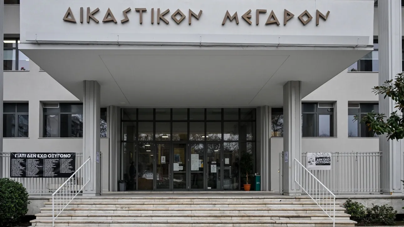 Τέμπη: Αξιοποίηση όλων των βίντεο στην κύρια δίκη ζητούν συγγενείς θυμάτων