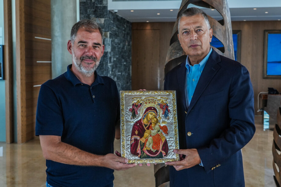 Αντώνης Καράτζης