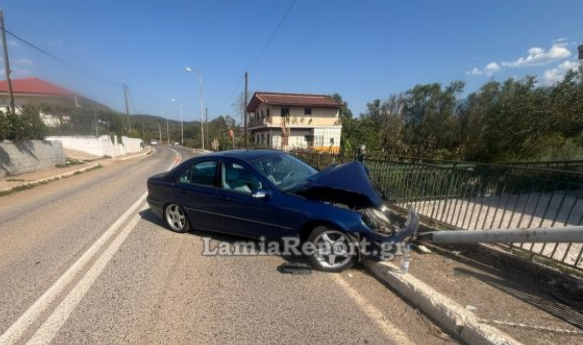 Φθιώτιδα: Αυτοκίνητο έπεσε σε κολώνα φωτισμού – Στο νοσοκομείο μία τραυματίας (φωτογραφίες)