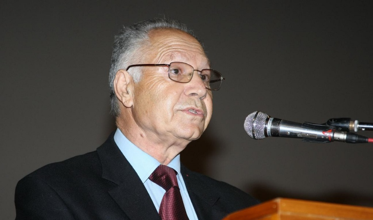 Το Γενικό Λύκειο Καστελλίου παίρνει το όνομα του Θεοχάρη Δετοράκη
