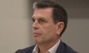 Καιρίδης: «Καλά που είναι οι Αλβανοί» στη χώρα και κάνουν τα τεχνικά επαγγέλματα