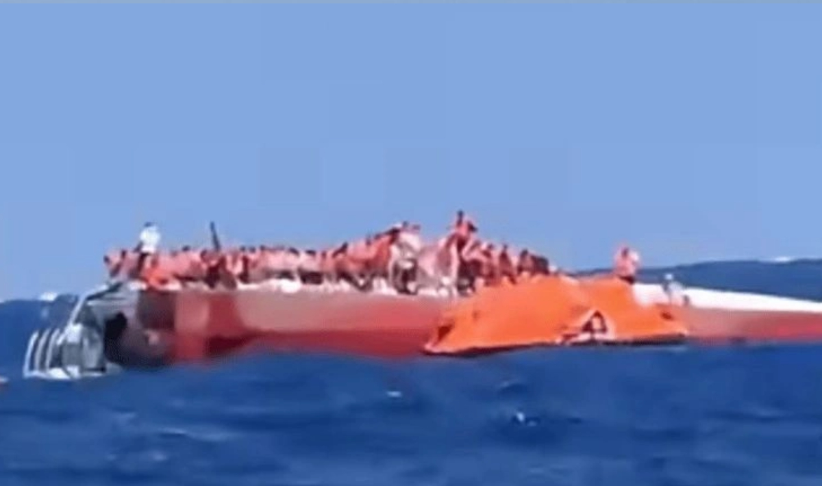Αναφορές για νεκρούς από την ανατροπή του καταμαράν ανοιχτά των Κατεχόμενων (Βίντεο)