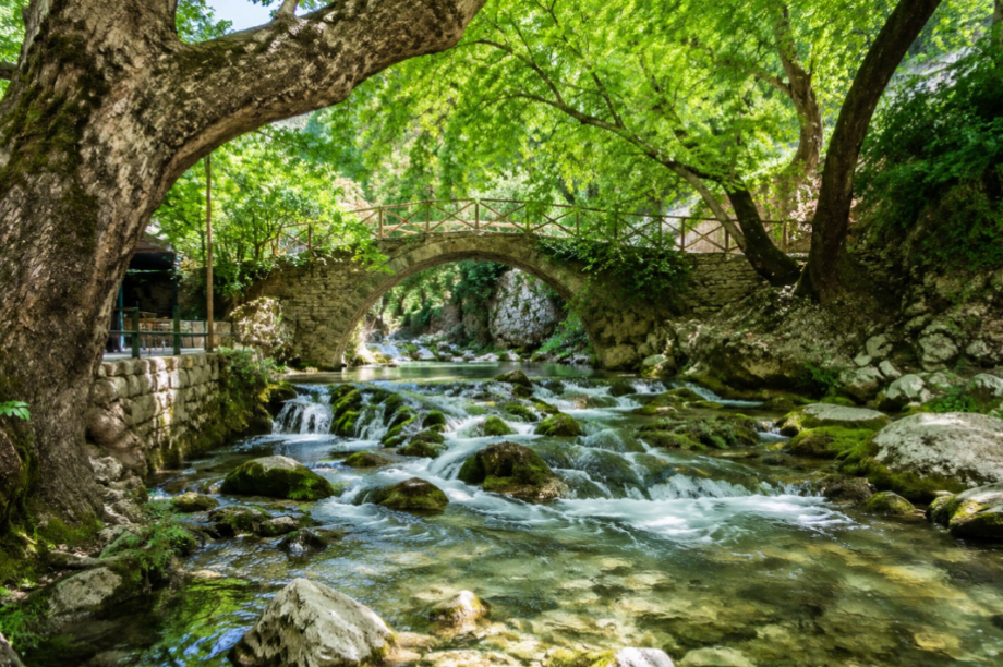 Τα φυσικά «κλιματιστικά» της Κρήτης - 6 μέρη για δροσιά μέσα στον Αύγουστο