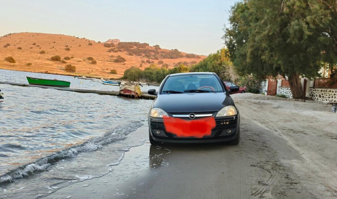 ΑΥΤΟΚΙΝΗΤΟ ΘΑΛΑΣΣΑ