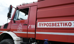 Αρκαλοχώρι: Φωτιά κοντά στην είσοδο του χωριού – Πρόλαβε τα χειρότερα η Πυροσβεστική