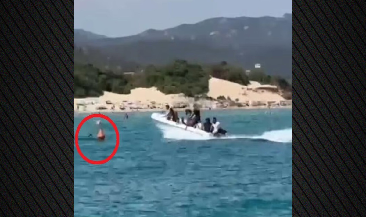 Σαρδηνία: Σκάφος με μετανάστες παρέσυρε 17χρονη τουρίστρια ενώ κολυμπούσε – Συνελήφθη 28χρονος