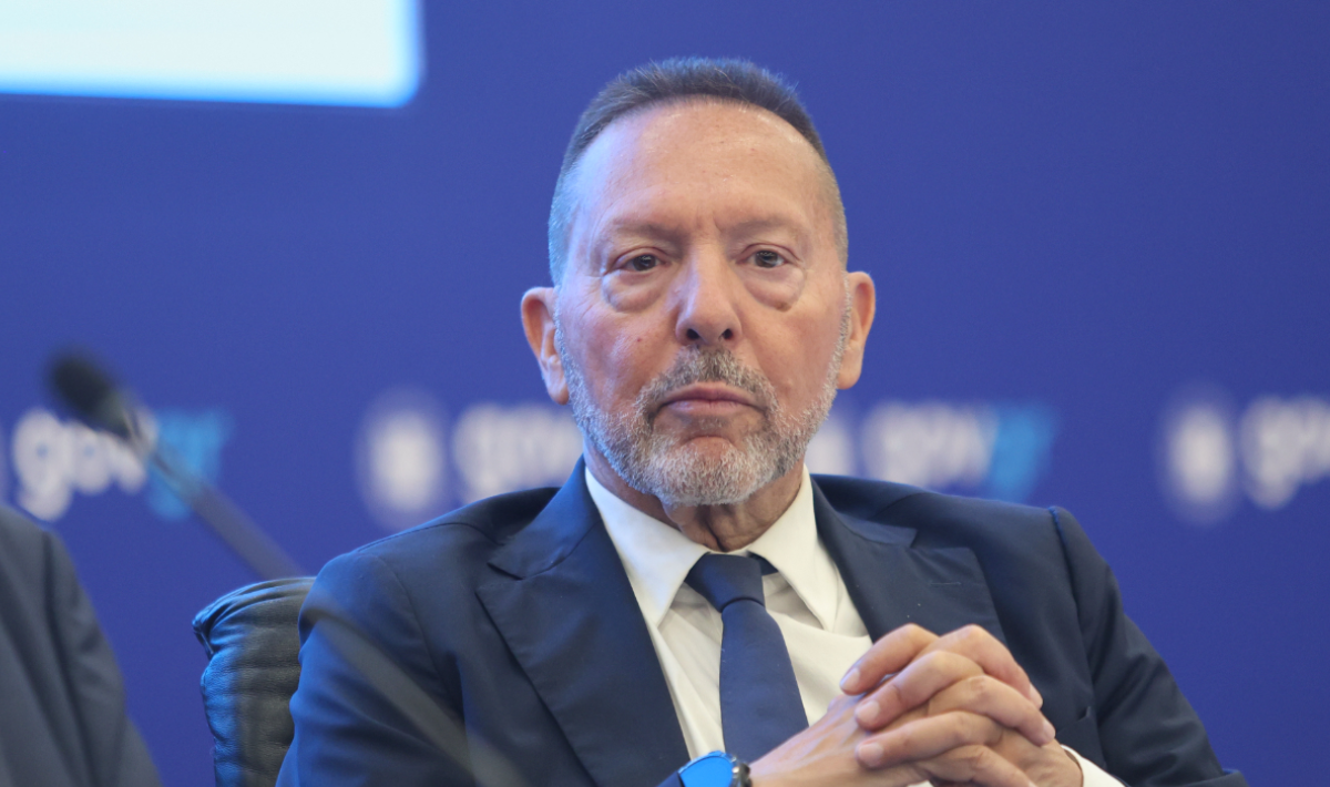 Handelsblatt: Οι ελληνικές τράπεζες στο στόχαστρο ξένων επενδυτών – «Ευπρόσδεκτες οι συμμετοχές» λέει ο Στουρνάρας