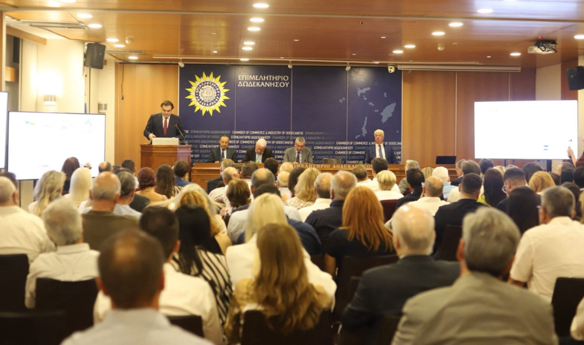 Ενώνουν δυνάμεις οι νησιωτικές Περιφέρειες – Στο επίκεντρο στέγαση, τουρισμός και ευρωπαϊκή στρατηγική για τα νησιά