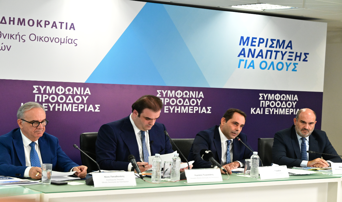 LIVE: Πώς θα μοιραστούν τα 2,2 δισ. ευρώ – Η εξειδίκευση των μέτρων της ΔΕΘ