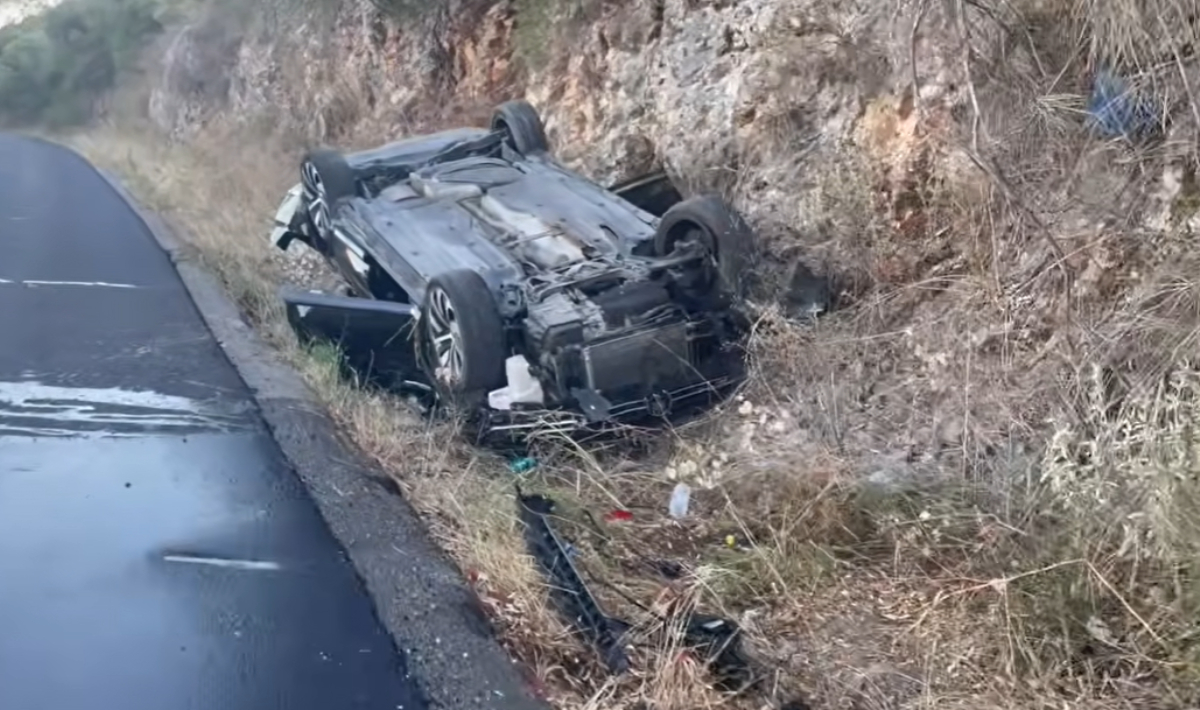Σοβαρό τροχαίο στην Αμφιλοχία: Από θαύμα σώθηκε οικογένεια (βίντεο)