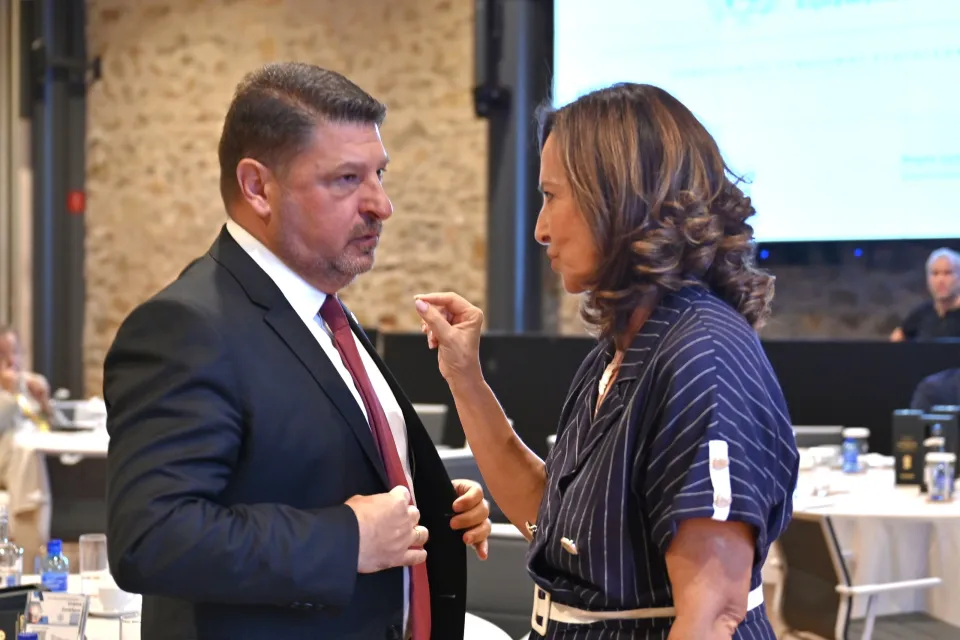 nikos xardalias