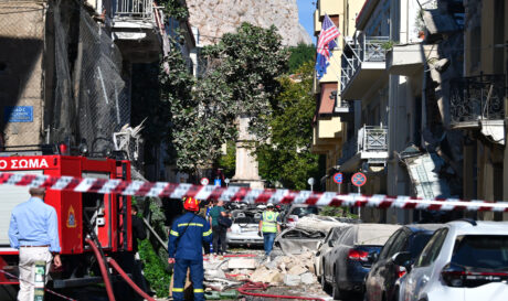 ekrixi plaka