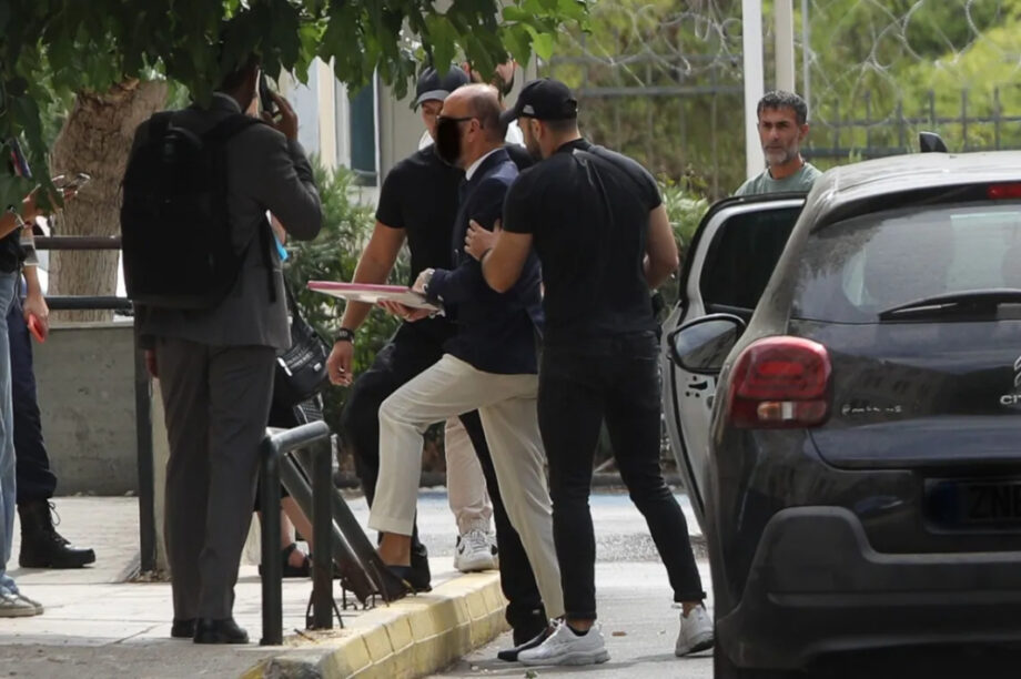 ΓΙΩΡΓΟΣ ΜΑΖΩΝΑΚΗΣ ΓΙΑΤΡΟΣ