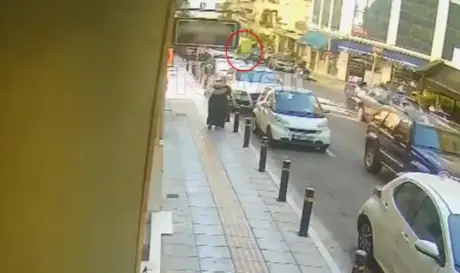 ΜΑΖΩΝΑΚΗΣ ΒΙΝΤΕΟ