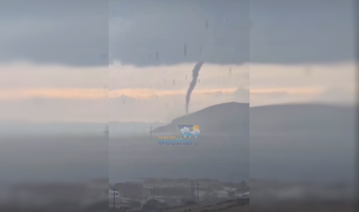 Εντυπωσιακό θέαμα στις Κυκλάδες: Διπλός υδροστρόβιλος ανάμεσα σε Κουφονήσι και Κέρο (Βίντεο)