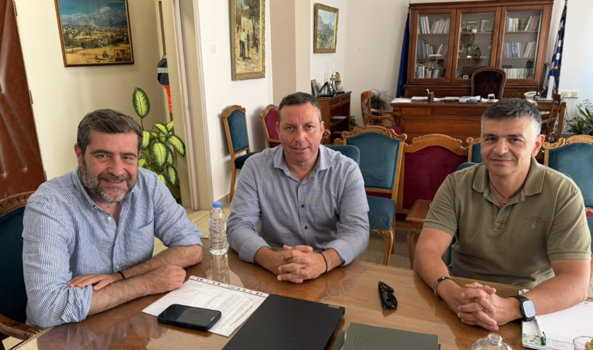 Συνάντηση Ανδρουλάκη – Μενεγάκη για την αναπτυξιακή πορεία του Αγίου Νικολάου