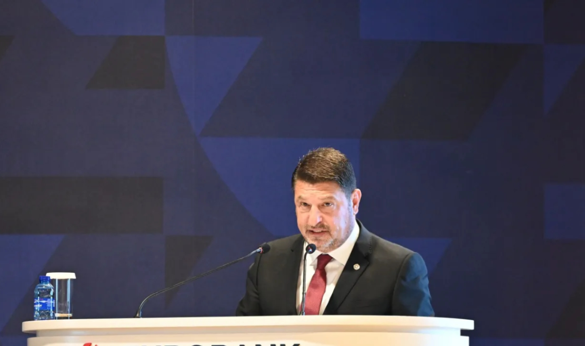 nikos xardalias