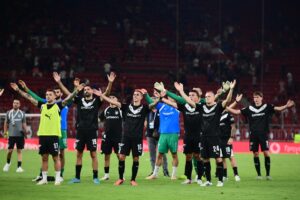 Τρέλα στον ΟΦΗ-Υποδοχή στο αεροδρόμιο ετοιμάζουν οι φίλαθλοι! (Βίντεο)