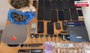 Ρέθυμνο: Επιχείρηση της ΕΛ.ΑΣ. στον Μυλοπόταμο – 10 συλλήψεις για παράνομες επιδοτήσεις, ναρκωτικά και ένα κλεμμένο μηχάνημα έργου