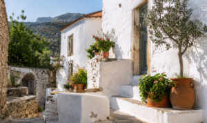 Γιατί οι παλιοί ασβέστωναν τα σπίτια στην Κρήτη