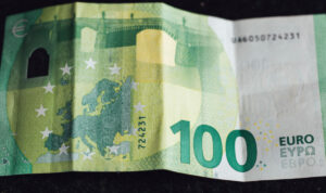 Ειδικό επίδομα έως 600 ευρώ – Οι δικαιούχοι, τα κριτήρια και οι αιτήσεις