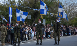 Ηράκλειο: Με λαμπρότητα και πλήθος κόσμου η παρέλαση για την 28η Οκτωβρίου (Φωτογραφίες – Βίντεο)