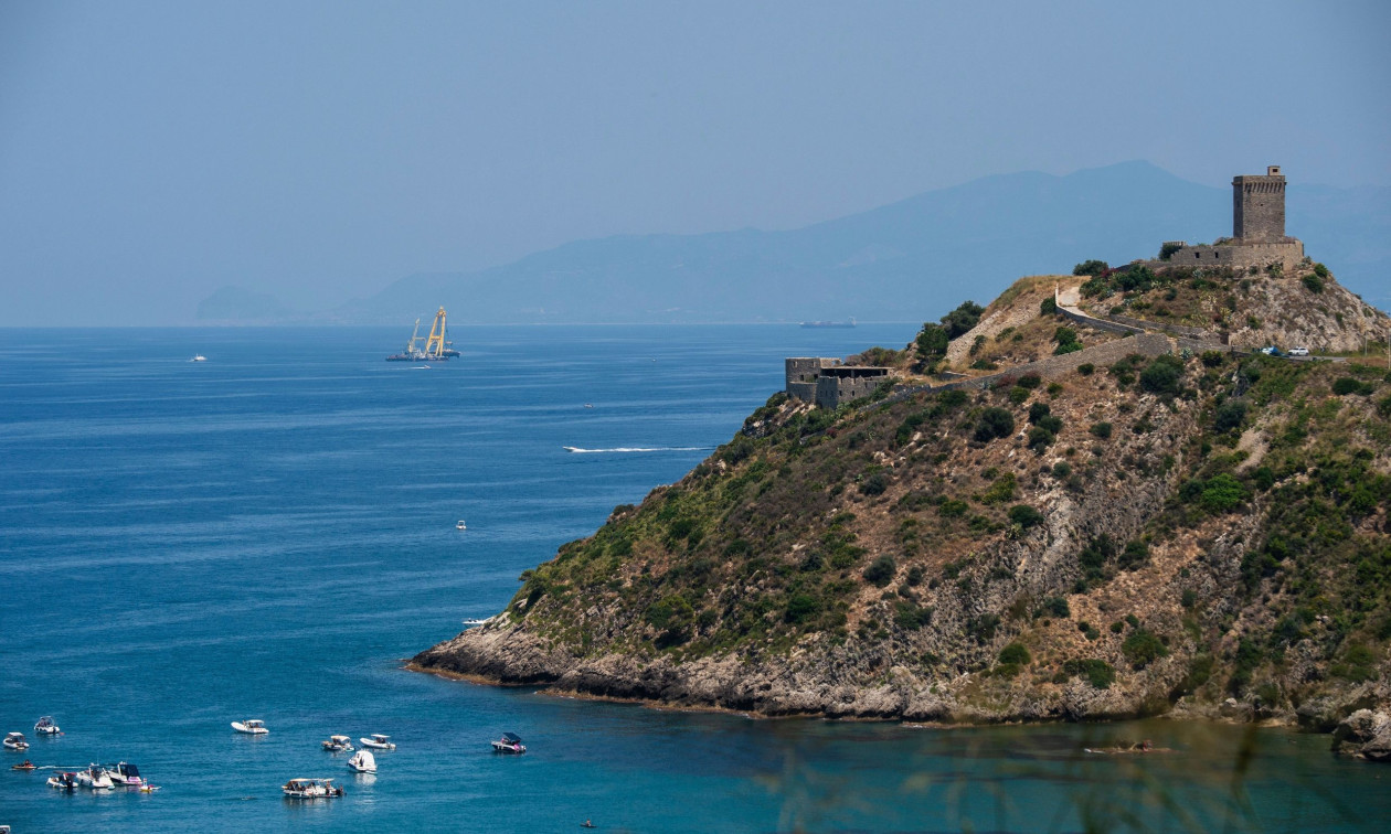 «Σμήνος» σεισμών στην Ιταλία: Άρση του συναγερμού για τσουνάμι – Υπό παρακολούθηση το φαινόμενο