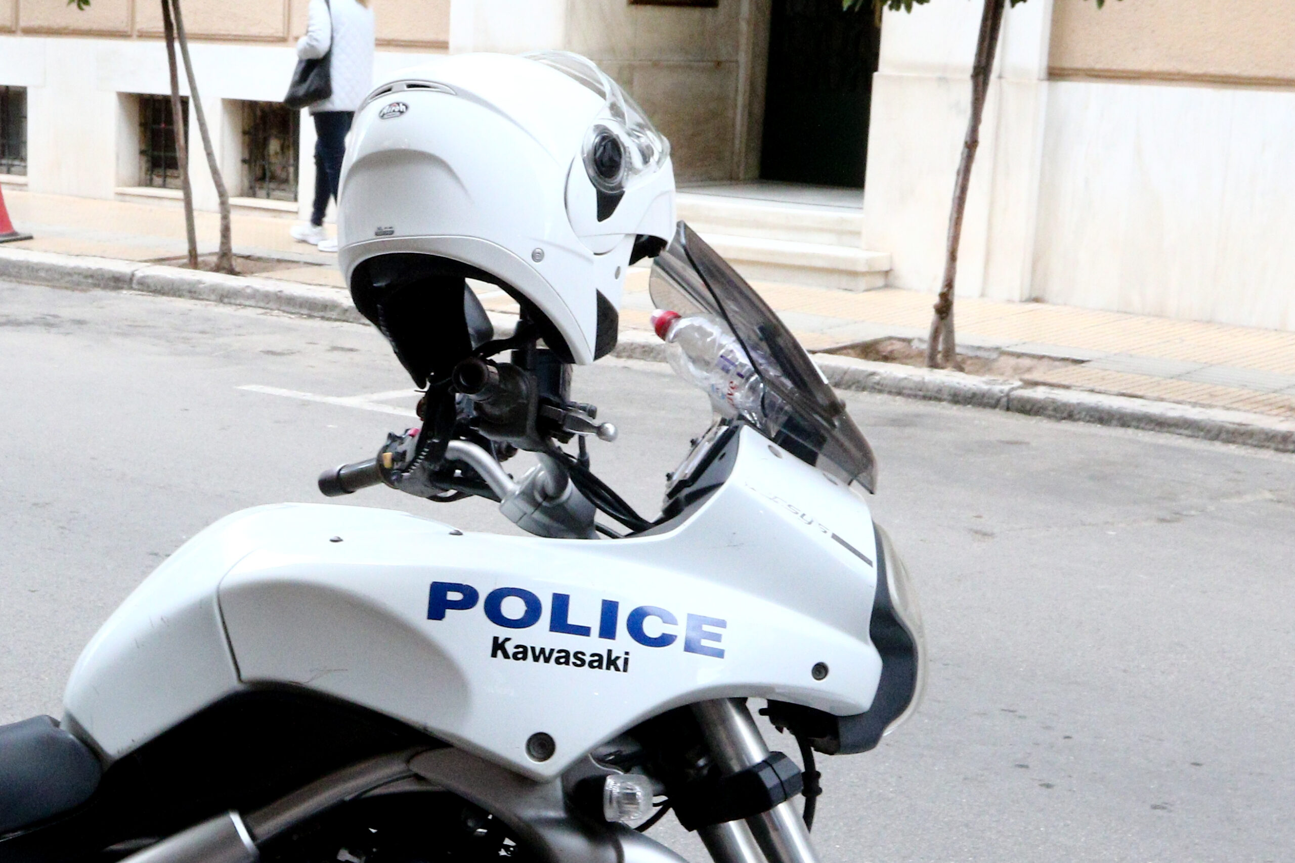 Πρόστιμα «φωτιά» και έφοδοι της ΕΛ.ΑΣ. στα διαμερίσματα-υπνωτήρια της Αθήνας – «Να τους πετάξουμε έξω»