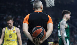 Basketgate: Οκτώ με εννιά διαιτητές, ανάμεσα τους και δεύτερη γυναίκα ήταν «μυημένοι» στο κύκλωμα – Έρχονται νέες συλλήψεις